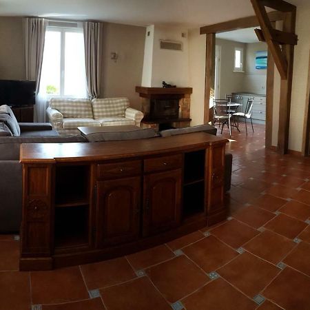 Holiday Home Castle View Пиерфон Екстериор снимка