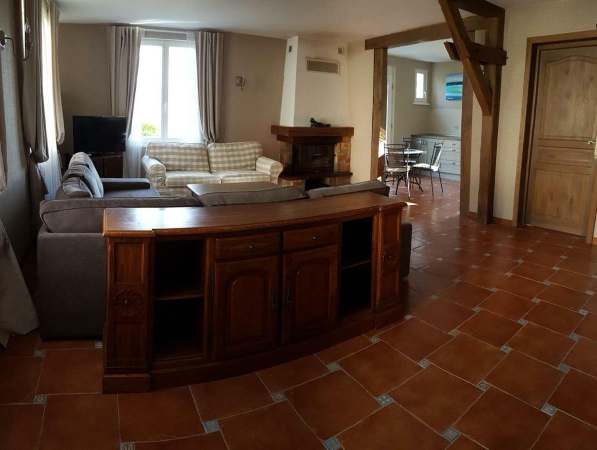 Holiday Home Castle View Пиерфон Екстериор снимка
